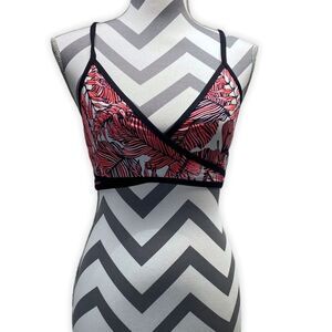NWT La Vie en Rose Wrap Bikini Top